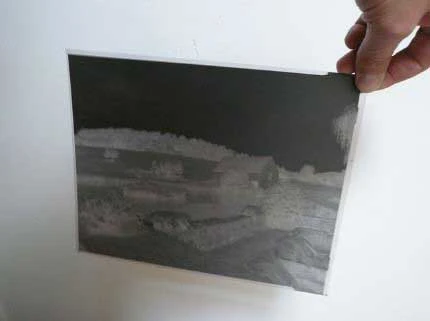 le négatif 20x25cm argentique, sa grande taille est particulièrement utile pour le tirage par contact